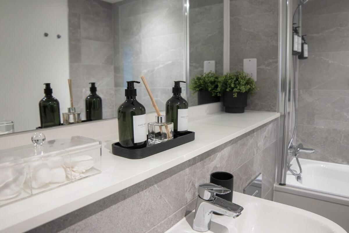 Luxury Mcr 2Bed,2Bath Apartment- Central Location! Mánchester Exterior foto